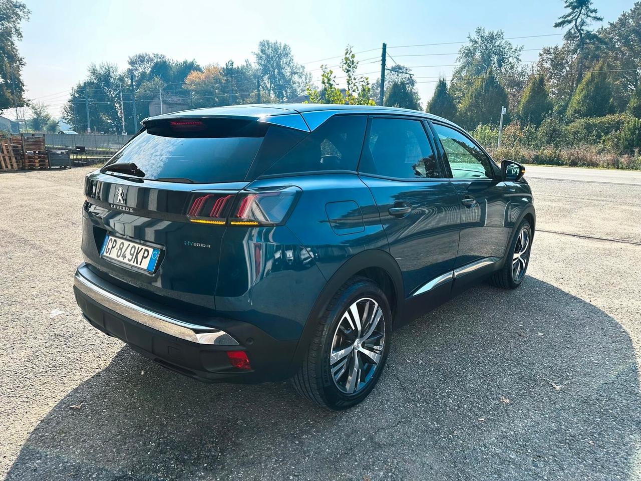 Peugeot 3008 Hybrid4 300 e-EAT8 GT