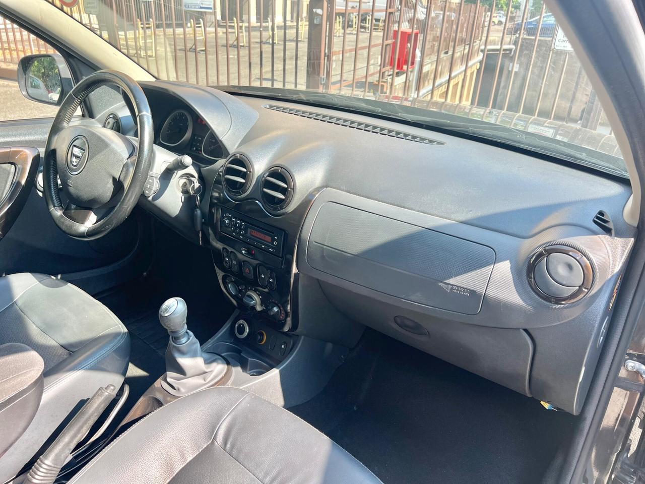 Dacia Duster 1.6 110CV 4x4 interni in pelle full