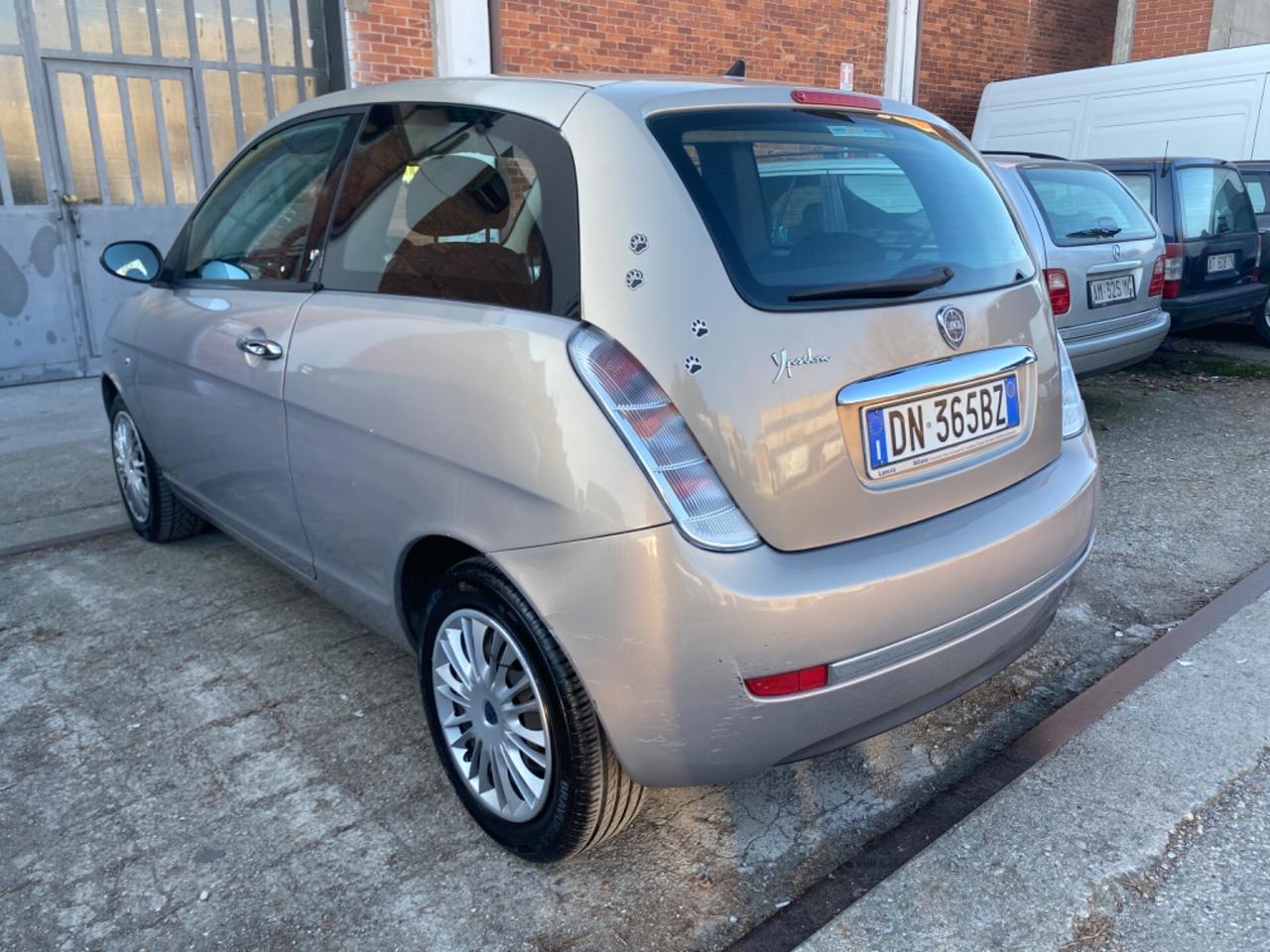 Lancia Ypsilon 1.2 Argento