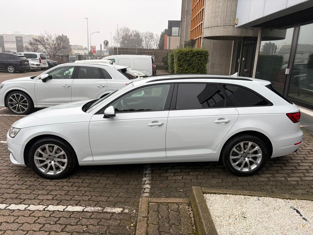 Audi A4 Avant 40 2.0 tdi Business quattro 190cv s-tronic