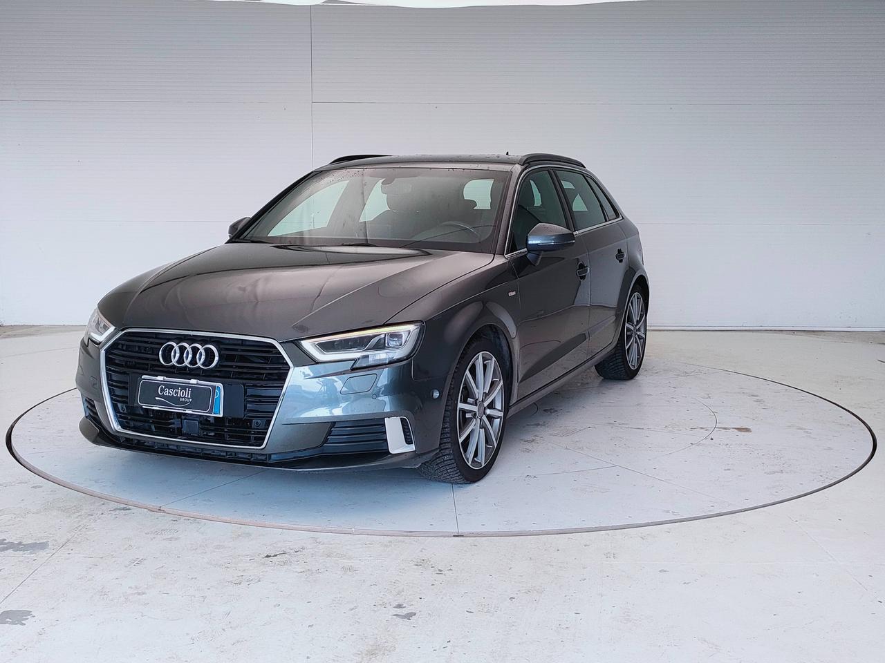 AUDI A3 III 2016 Sportback - A3 Sportback 35 2.0 tdi Sport 150cv s-tronic 7m