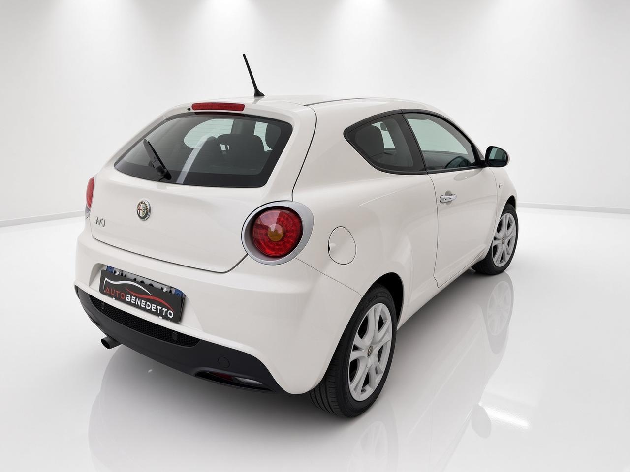 Alfa MiTo 1.4 120 CV GPL Distinctive 2012