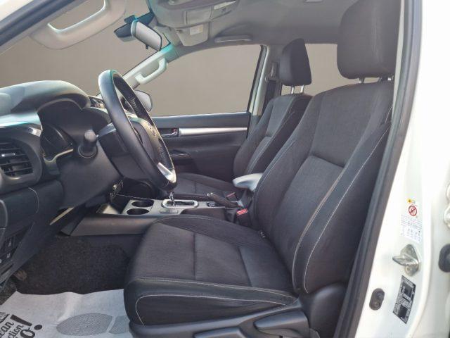 TOYOTA Hilux 2.4 D-4D A/T 4WD 4 porte Double Cab Executive
