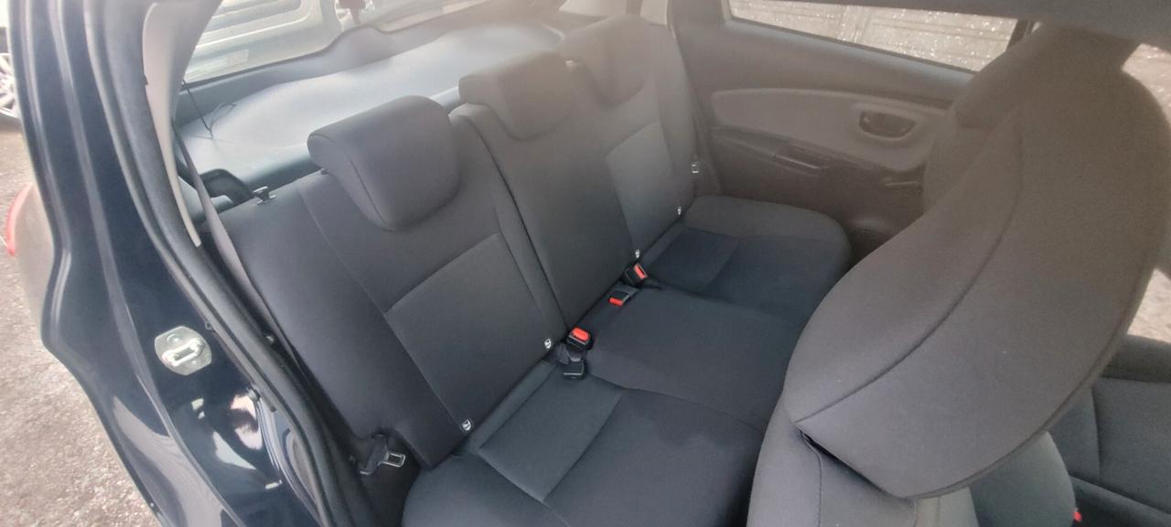 Toyota Yaris 1.5 Hybrid 5 porte Cool
