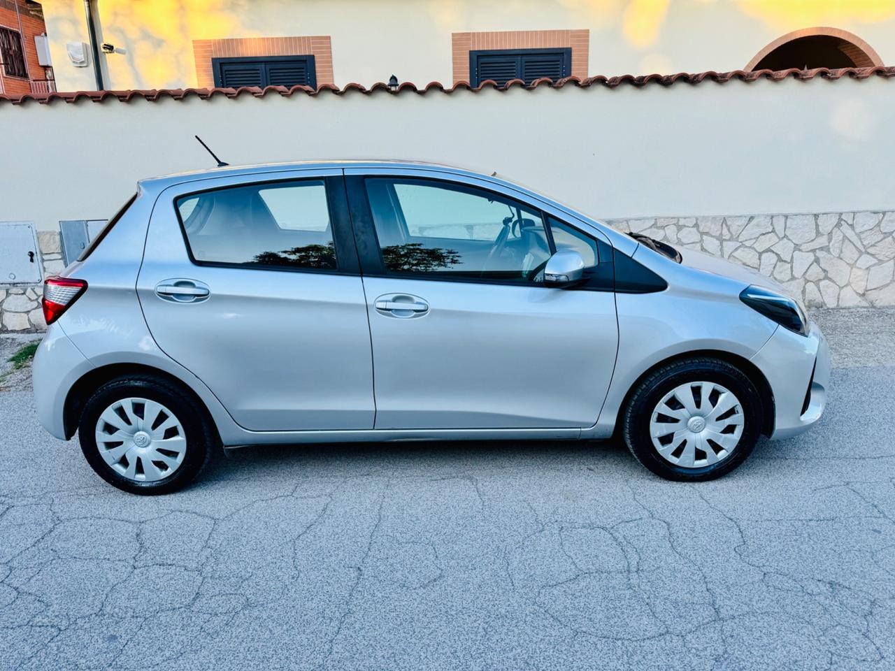 Toyota Yaris 1.0 5 porte unico proprietario