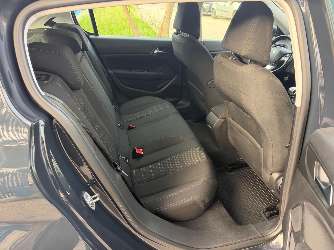 Peugeot 308 1.6 hdi 120 cv Allure 2016 Navig