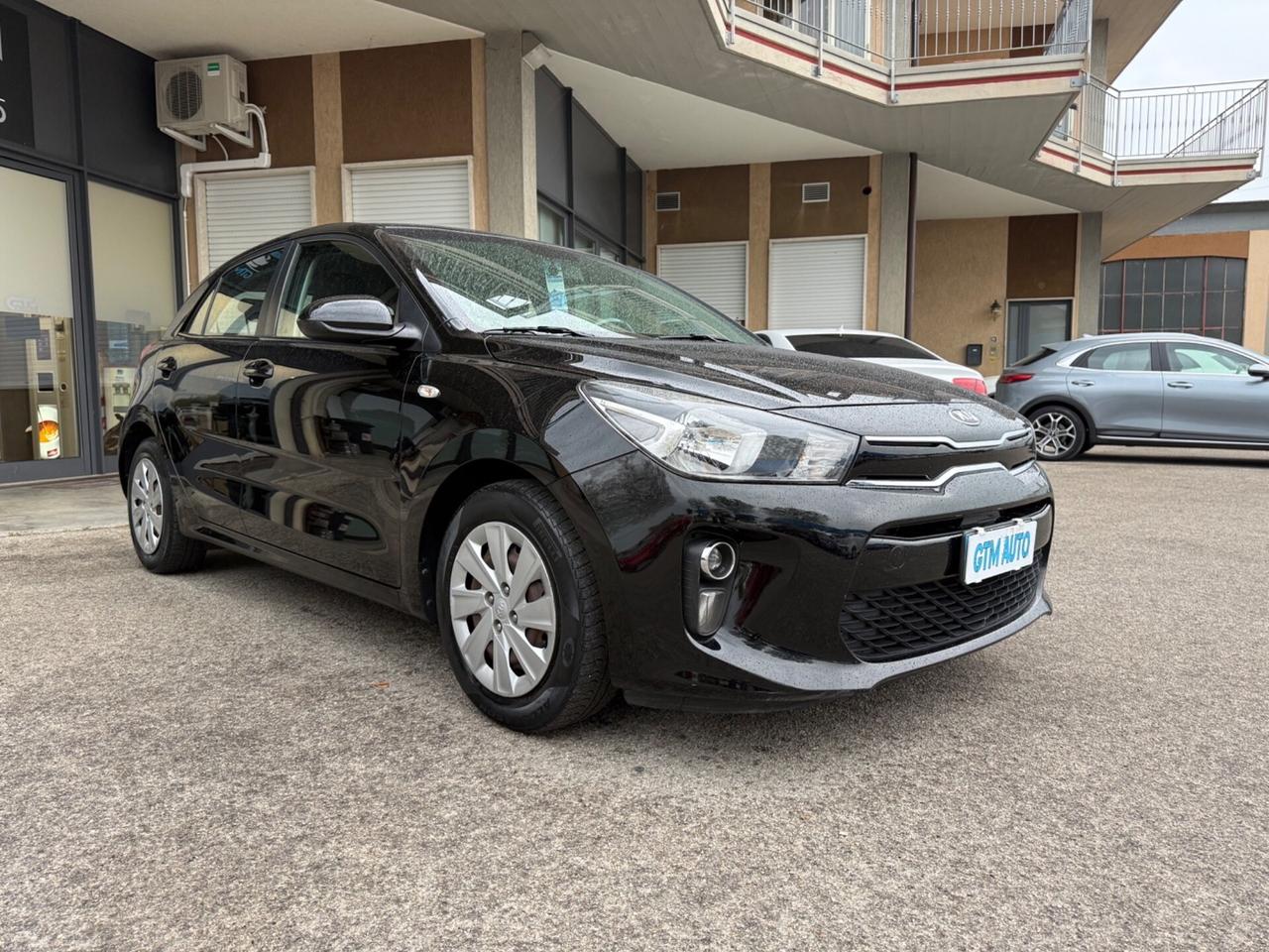 Kia Rio 1.2 Benzina 84CV - Neopatentati
