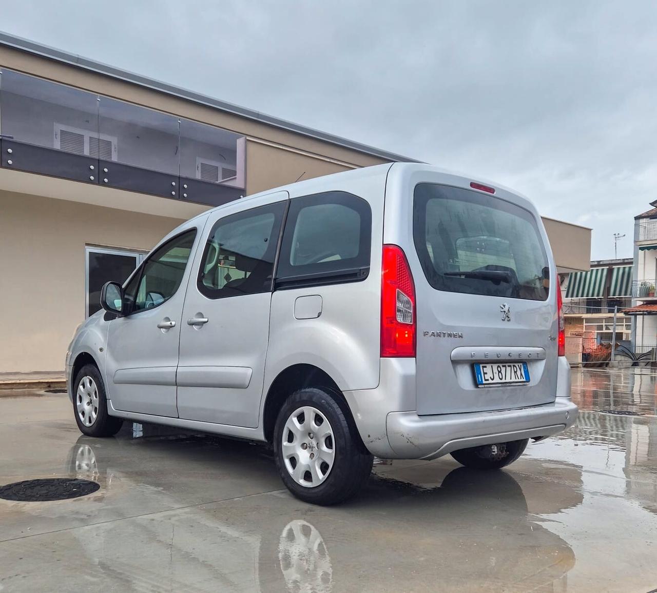 Peugeot Partner Tepee 1.6 HDi 112CV Premium