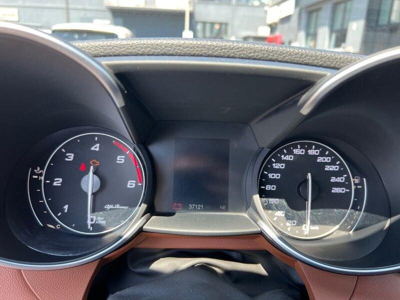 Alfa Romeo Giulia 2.2 Turbodiesel 180 CV Super