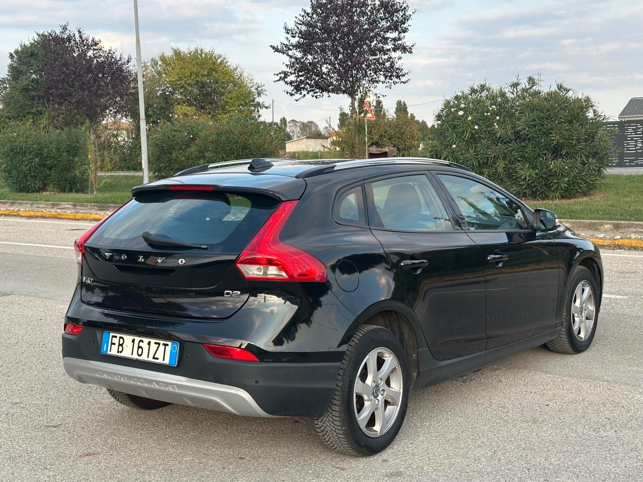 Volvo V40 Cross Country D4 Geartronic Momentum