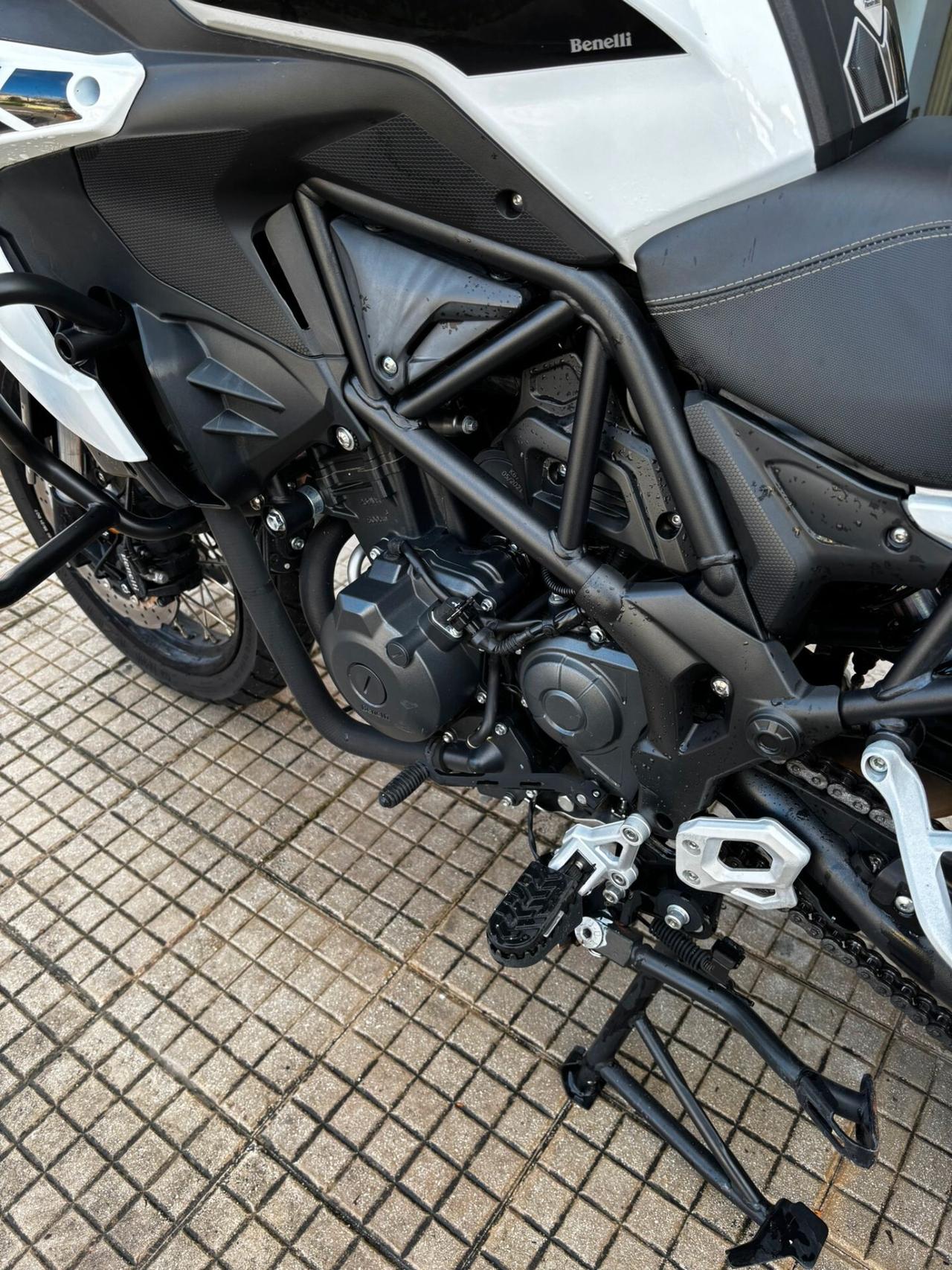 BENELLI TRK 502 X PARI AL NUOVO