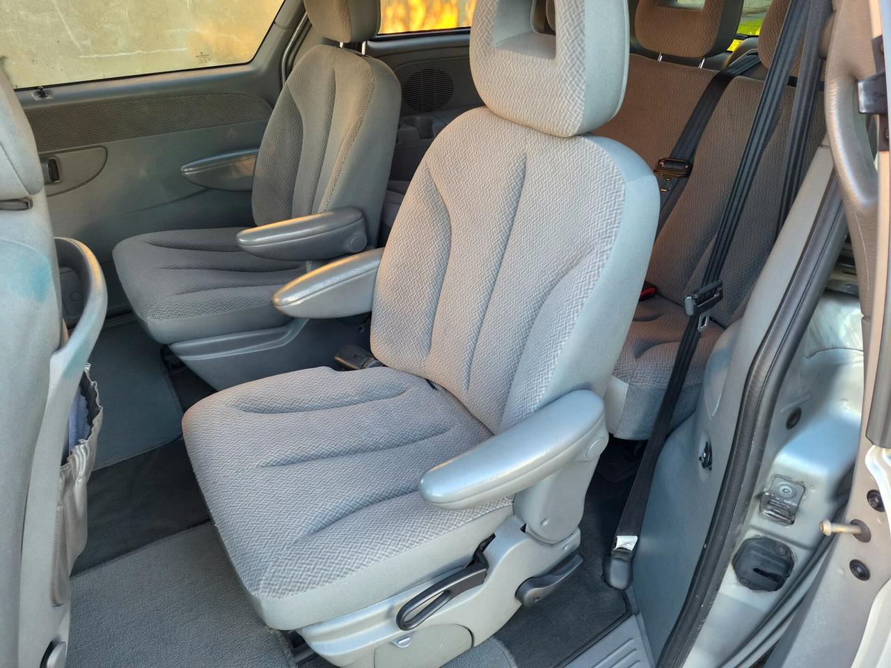 Chrysler Voyager 2.8 CRD gancio traino