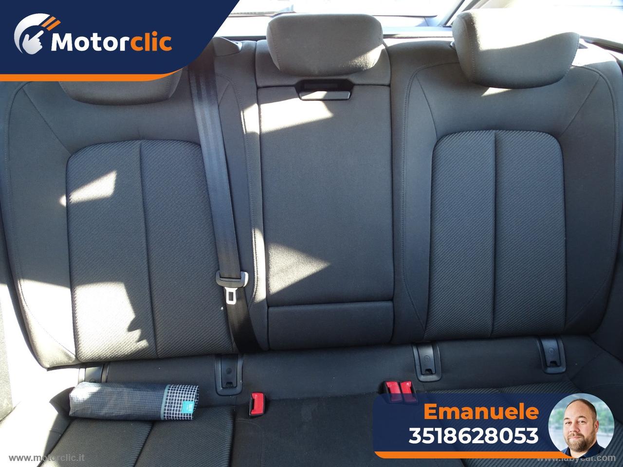 AUDI A6 Avant 40 2.0 TDI S tronic Bus. Adv.