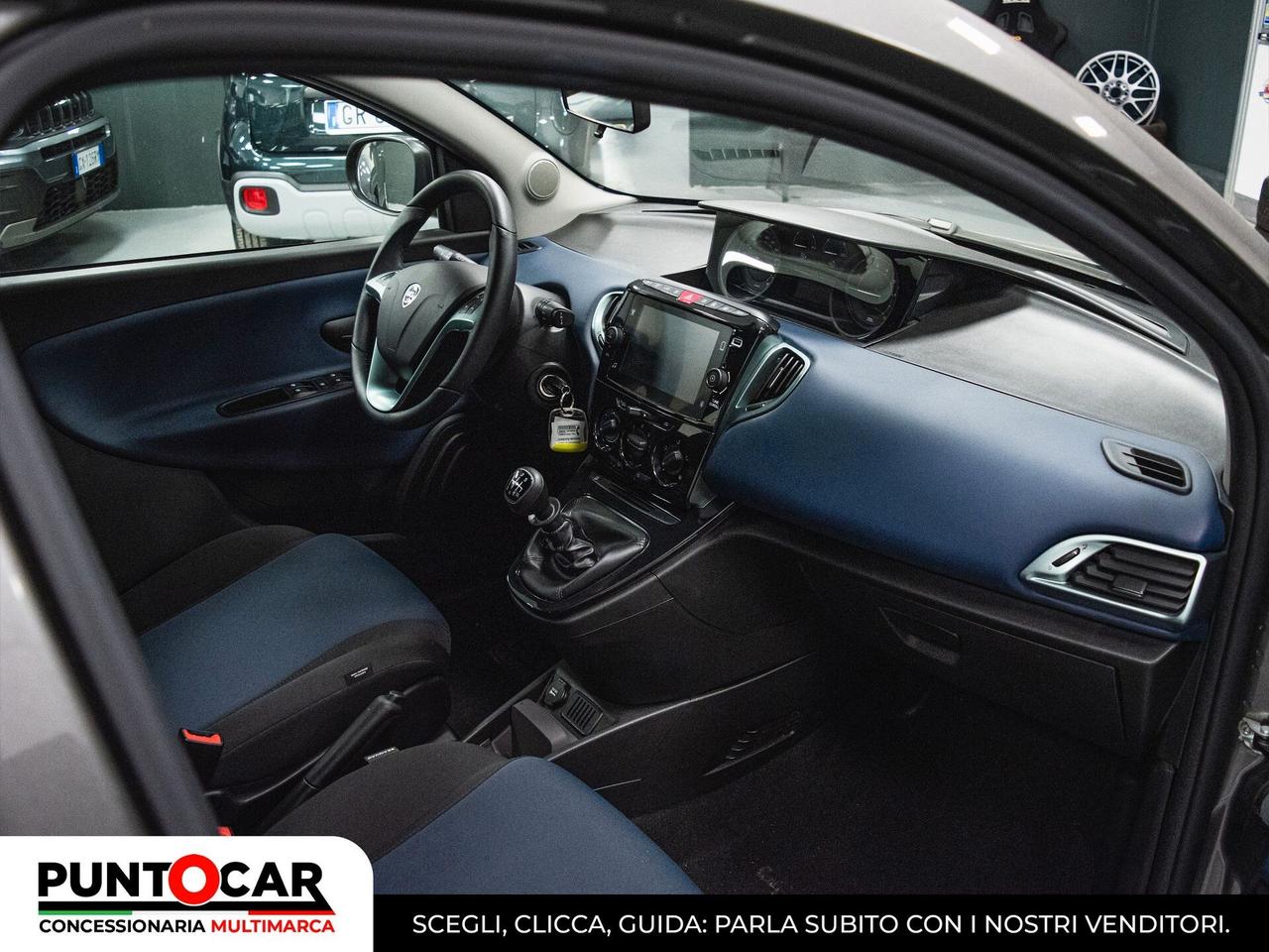 Lancia Ypsilon 1.0 FireFly 5 porte S&S Hybrid Platino