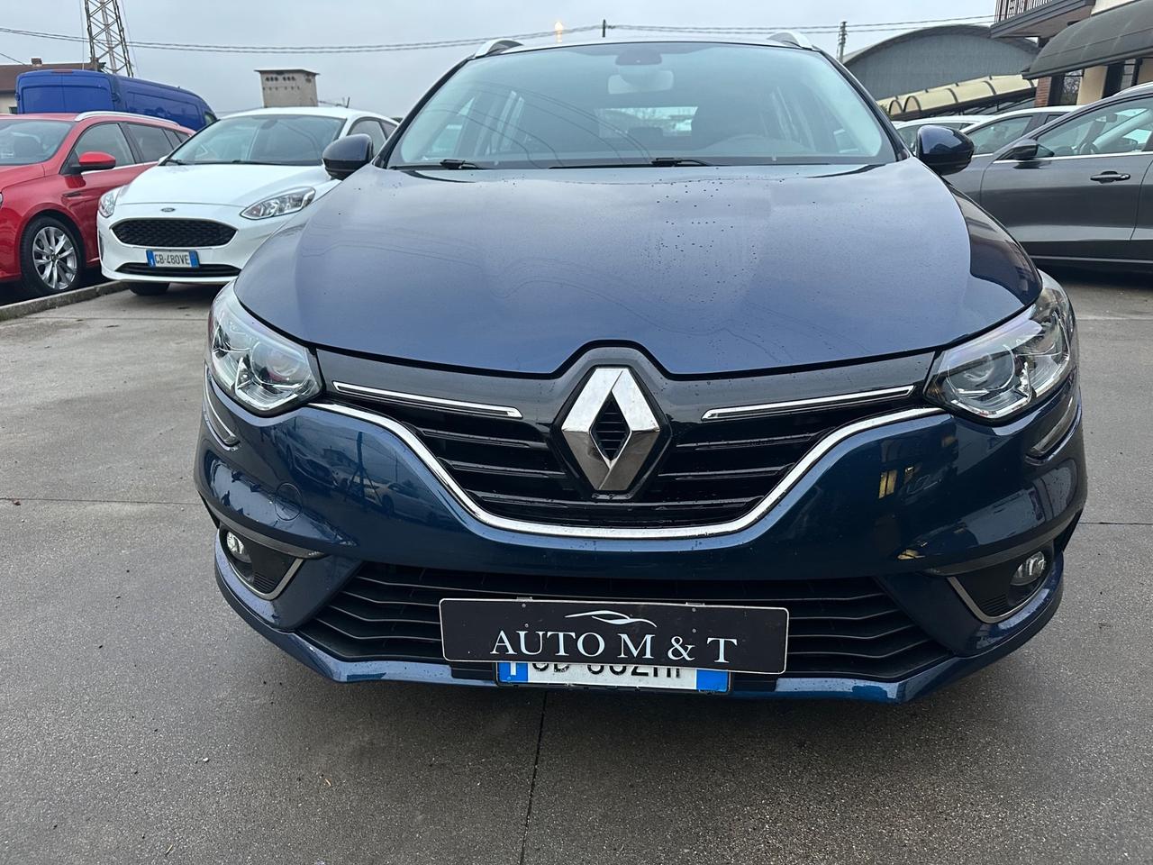 Renault Megane Mégane Sporter Blue dCi 115 CV EDC Business N1-autocarro