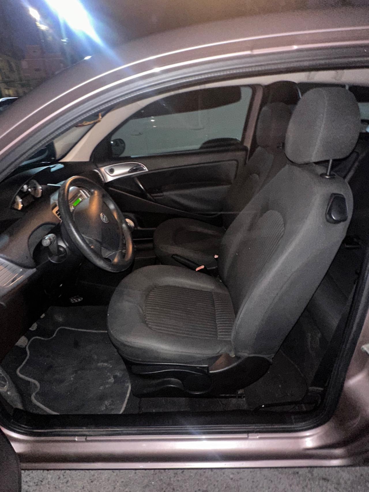 Lancia Ypsilon 1.2 Oro