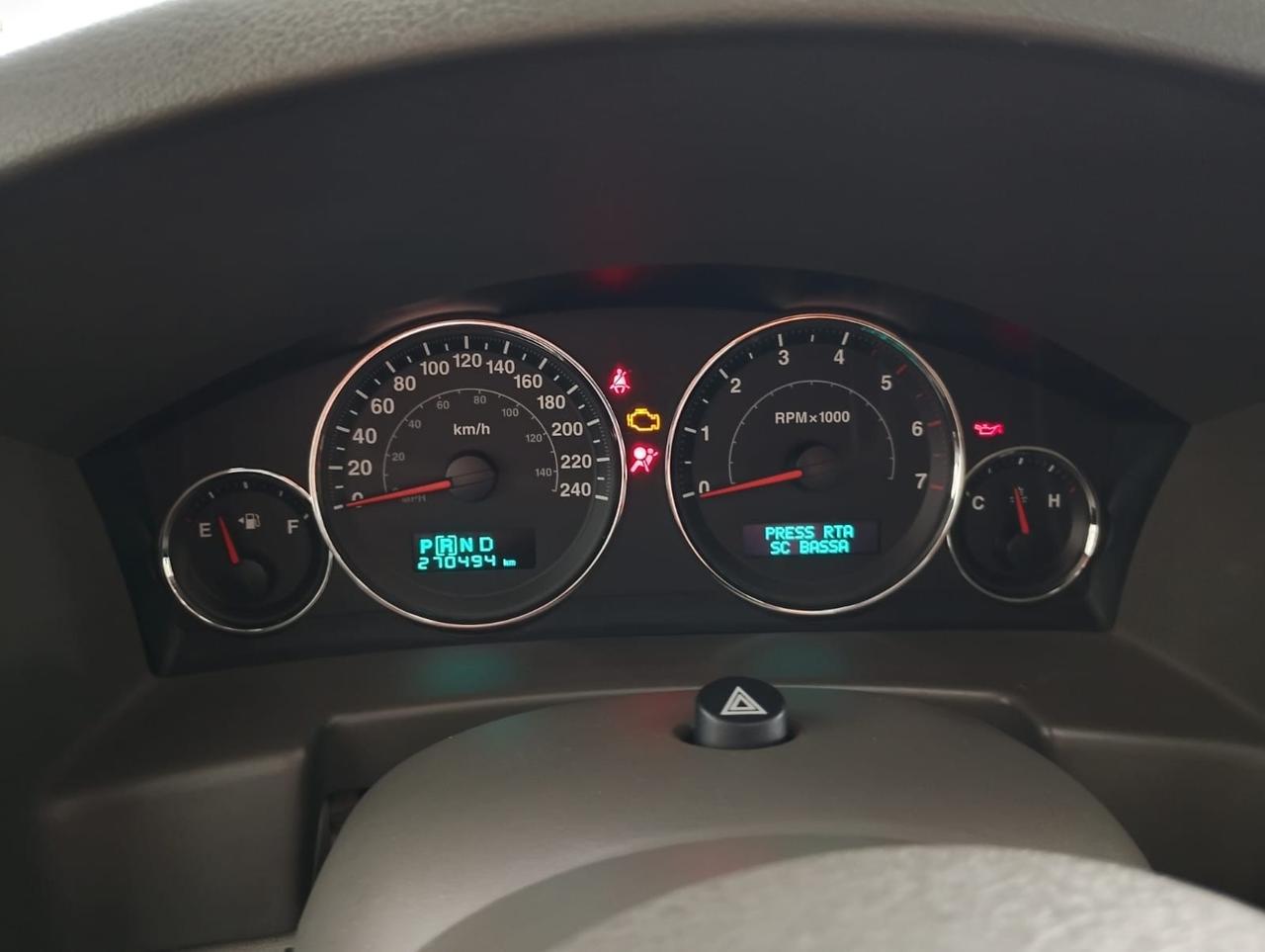 Jeep Commander 3.0 CRD DPF Overland