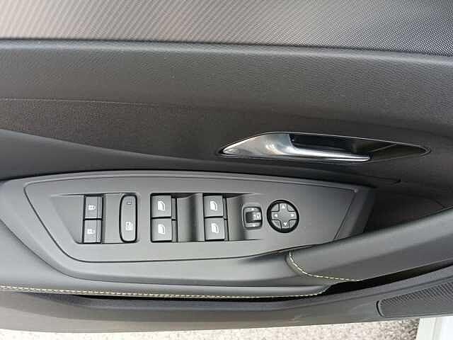 Peugeot 308 BlueHDi 130 S&S EAT8 GT