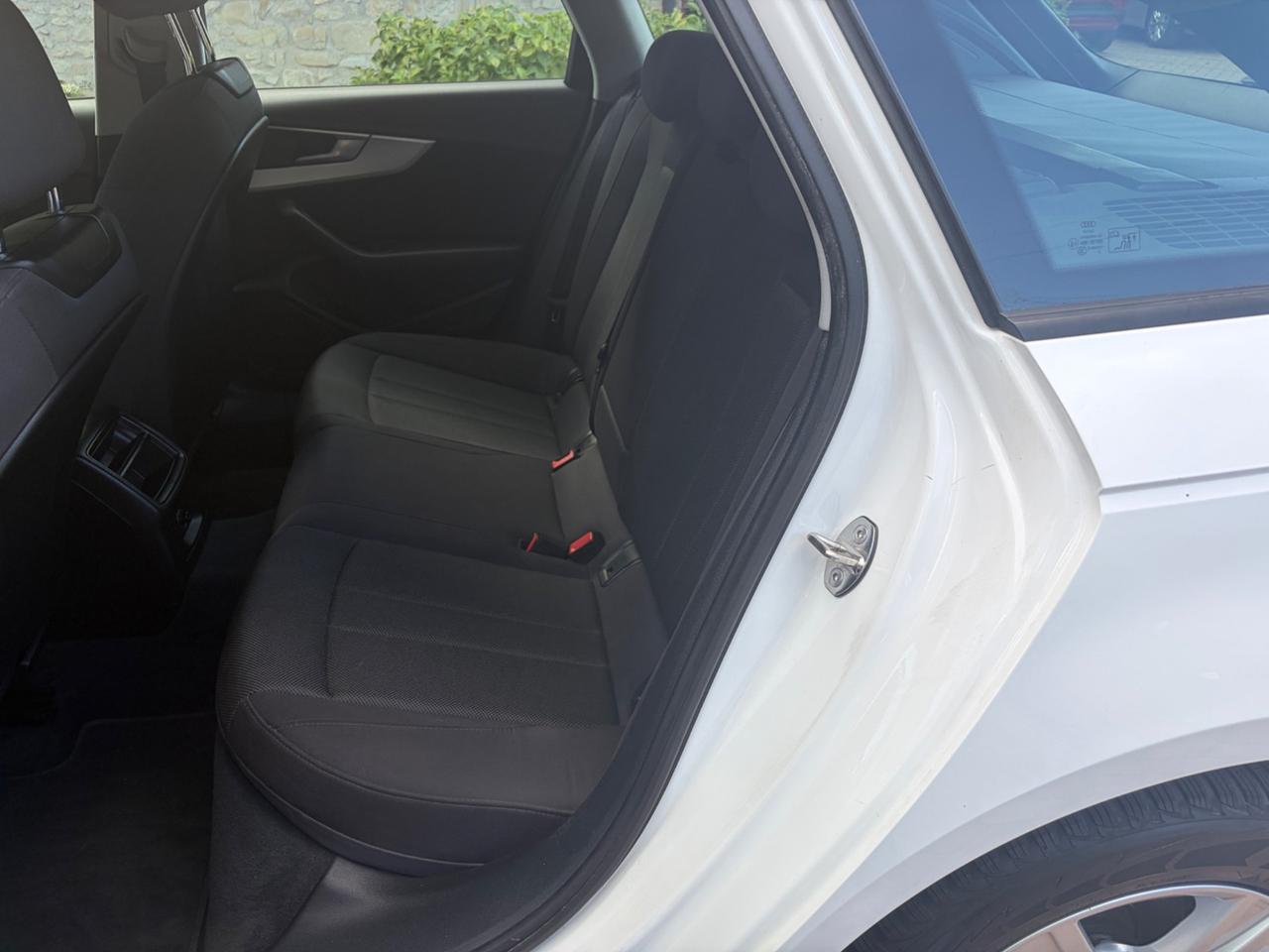 Audi A4 Avant 2.0 TDI 122 CV UNICO PROPRIETARIO