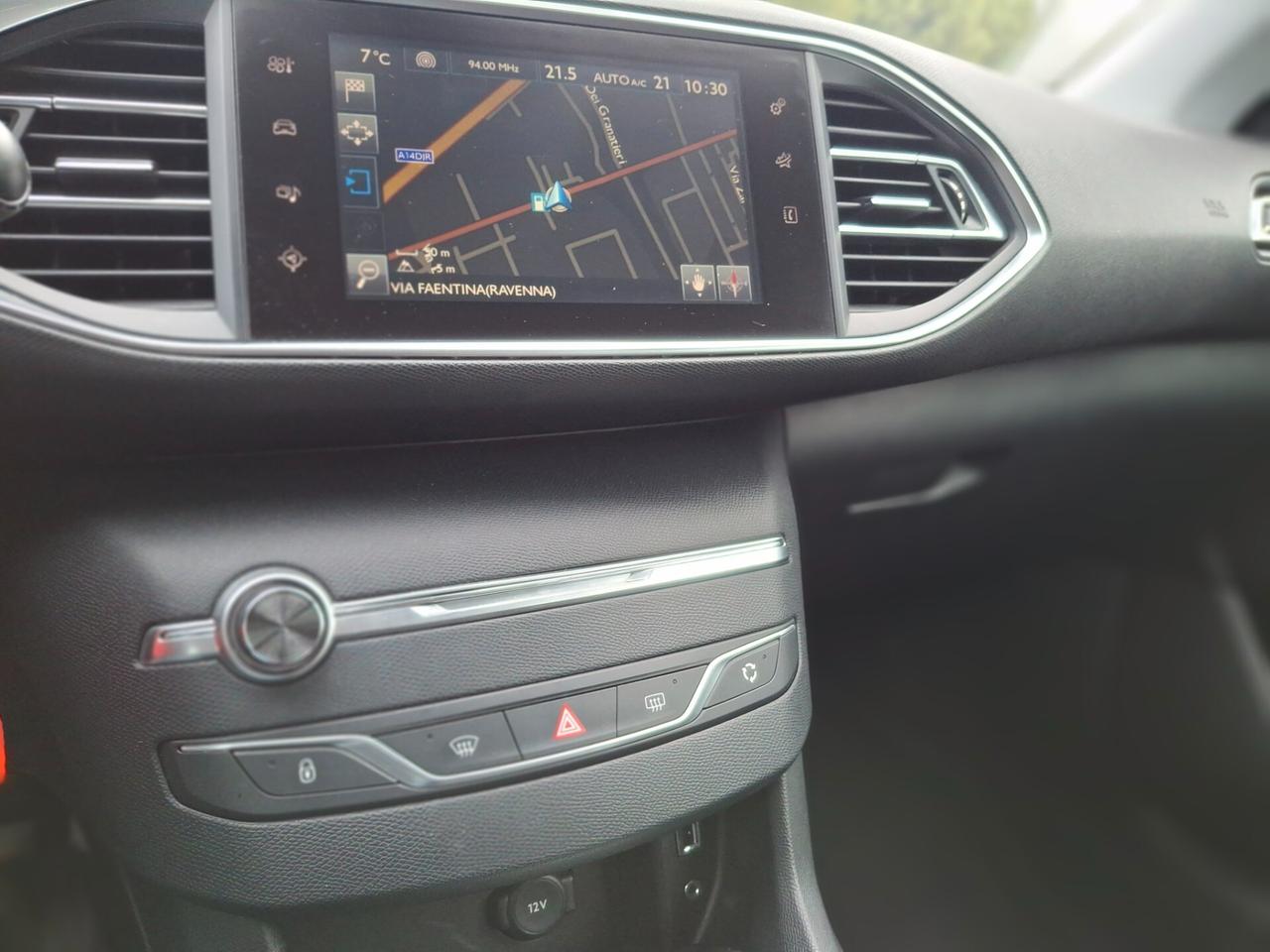 Peugeot 308 BlueHDi 120 S&S Allure