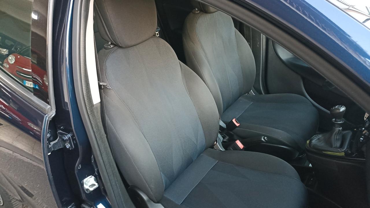 Lancia Ypsilon 1.2 69 CV 5 porte S&S Gold