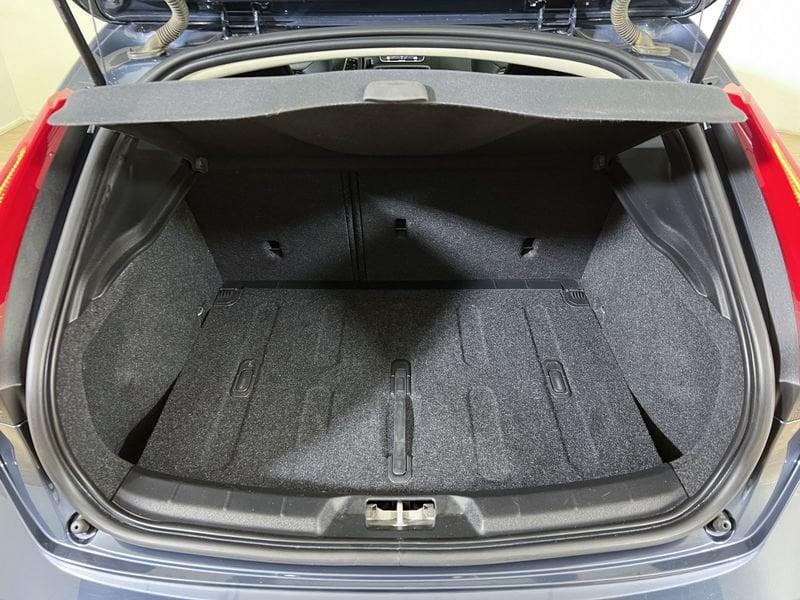 Volvo V40 Cross Country V40 Cross Country D2 Business Plus