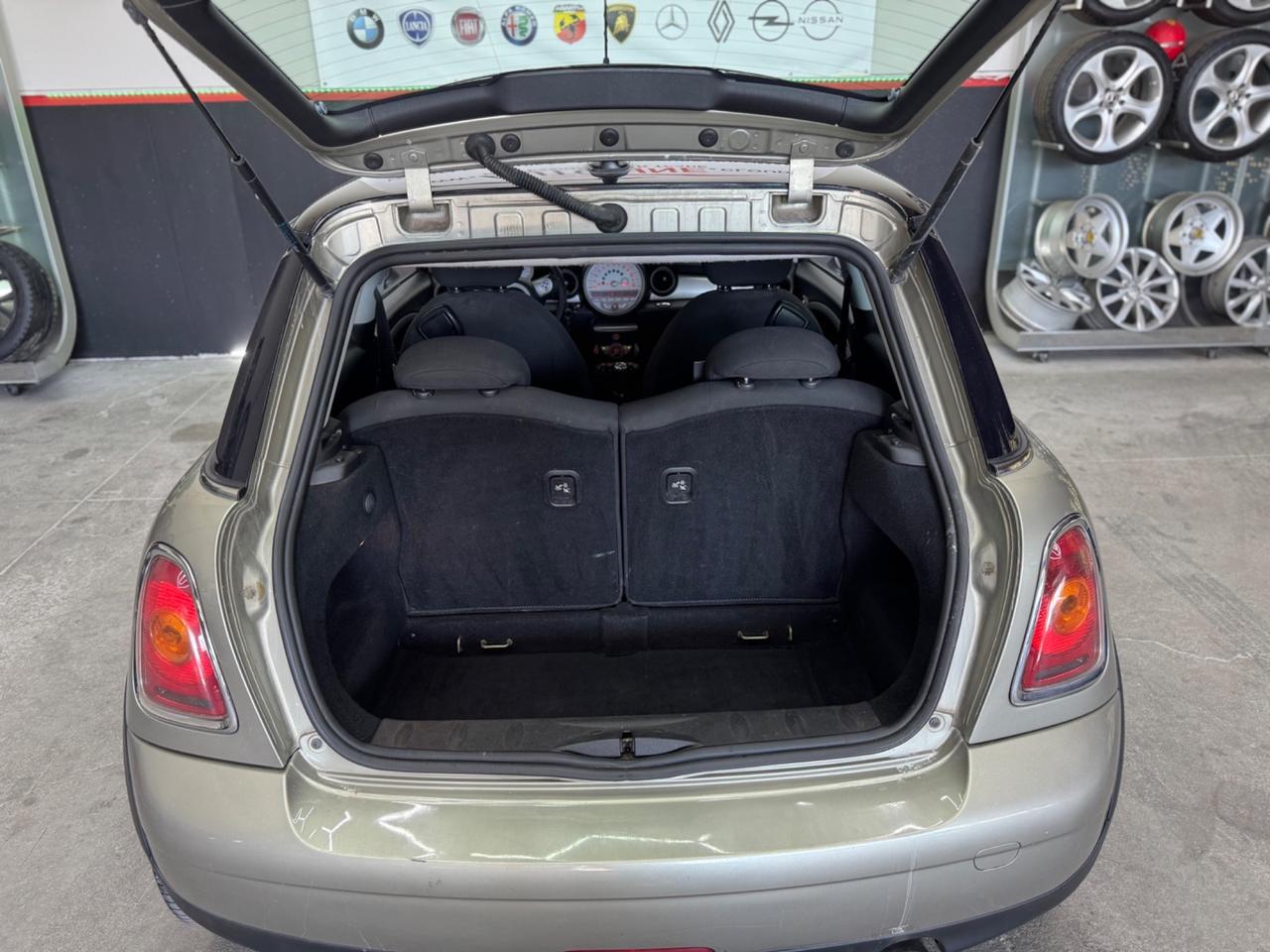 Mini Cooper D 1.6 Diesel R56