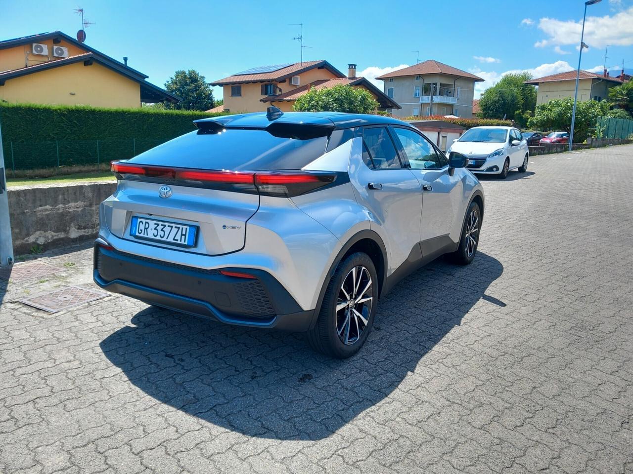 Toyota C-HR 2.0 Hybrid E-CVT Trend