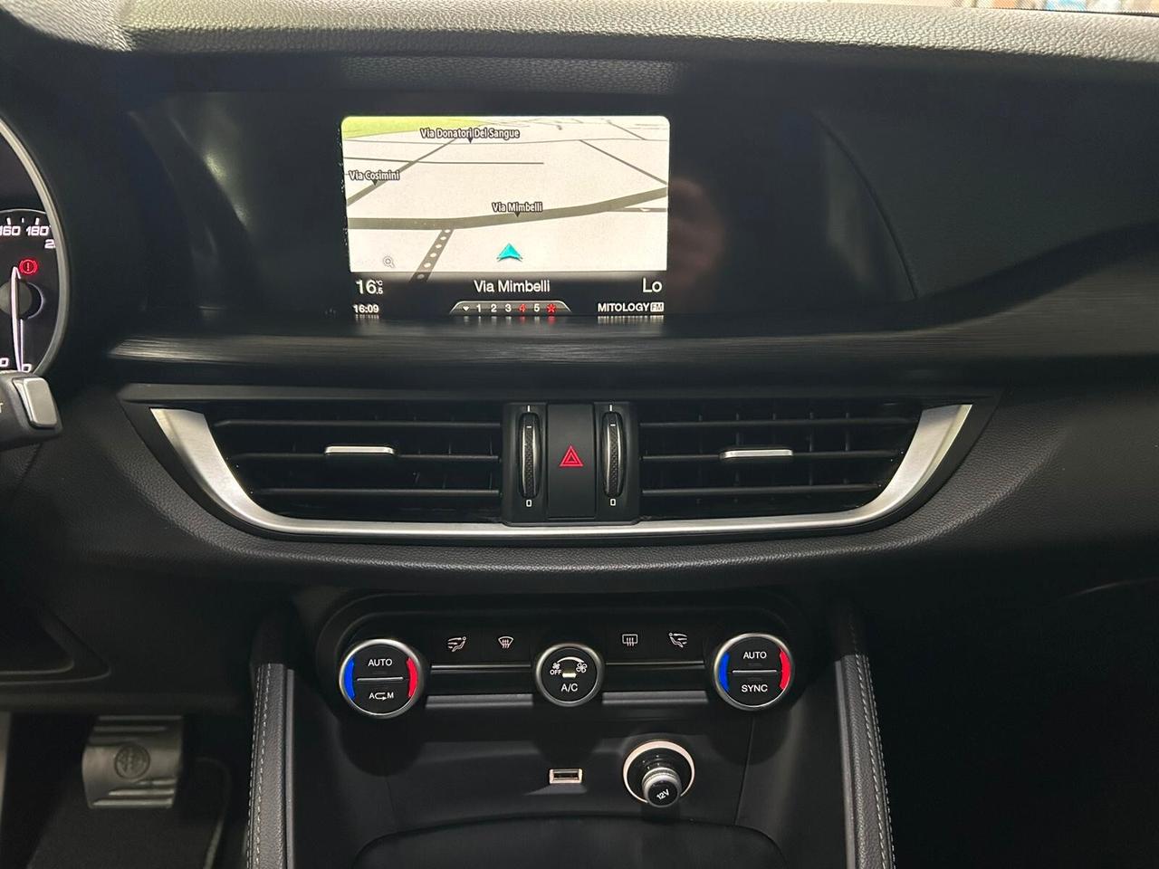 Alfa Romeo Stelvio 2.2 Turbodiesel 150 CV AT8 RWD Business