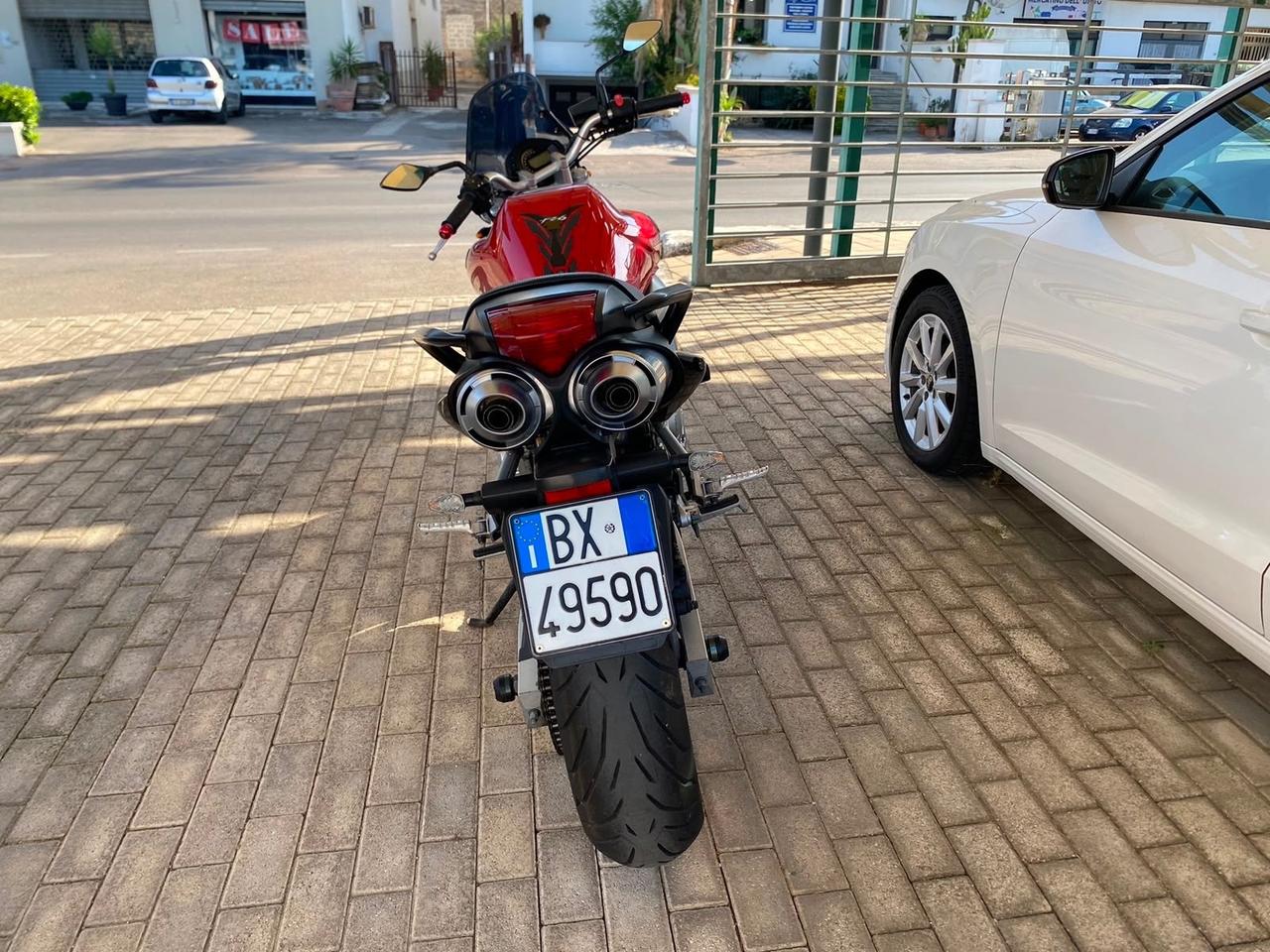 Yamaha FZ6