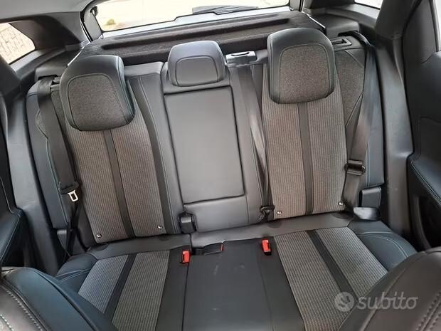 Peugeot 3008 BlueHDi 130 S&S Allure