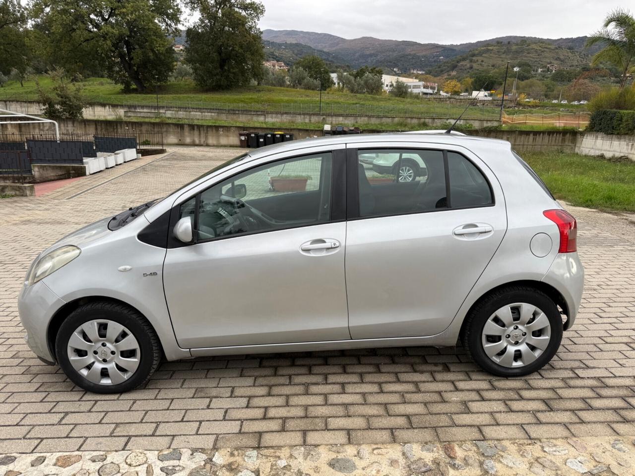 Toyota Yaris 1.4 D-4D 5 porte automatica