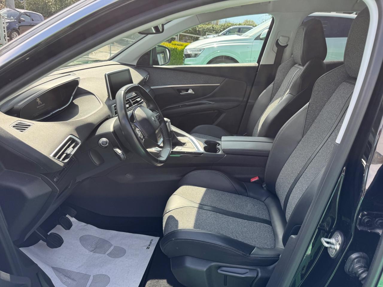 Peugeot 3008 BlueHDi 130 S&S Allure