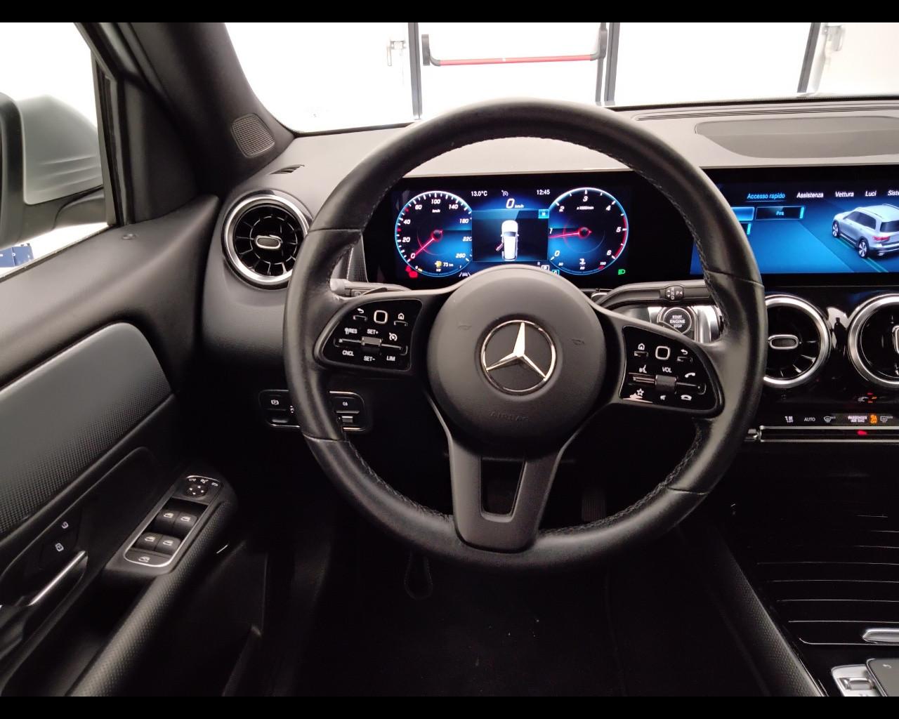 Mercedes-Benz GLB - X247 2019 - GLB 180 d Sport auto