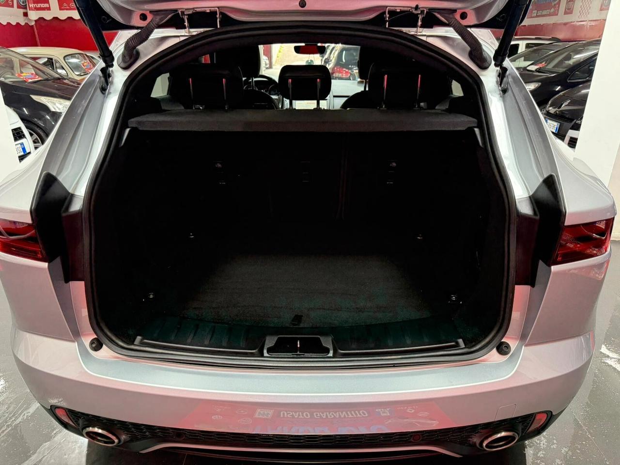 Jaguar E-Pace 2.0D 150cv aut. R-Dynamic - 2019