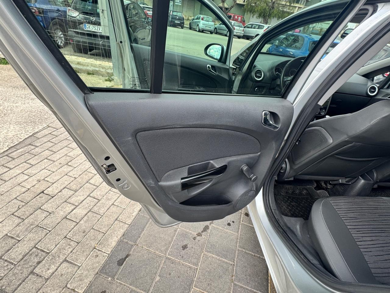 Opel Corsa 1.2 85CV 5 porte GPL-TECH Edition