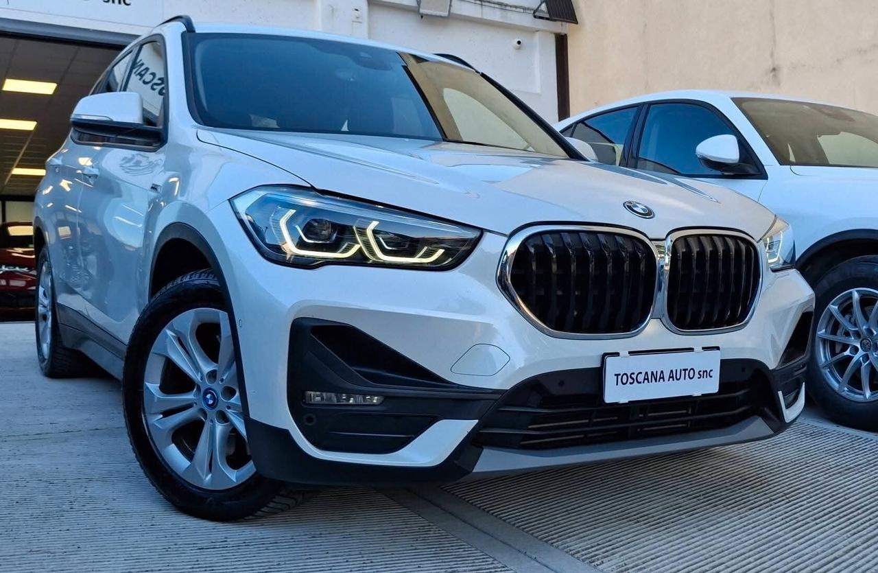 Bmw X1 xDrive25e Sport 4x4 Fari full led