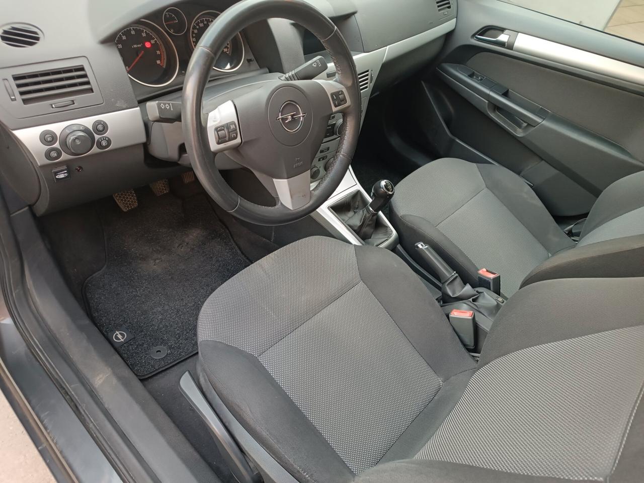 Opel Astra Gpl 2011 garanzia