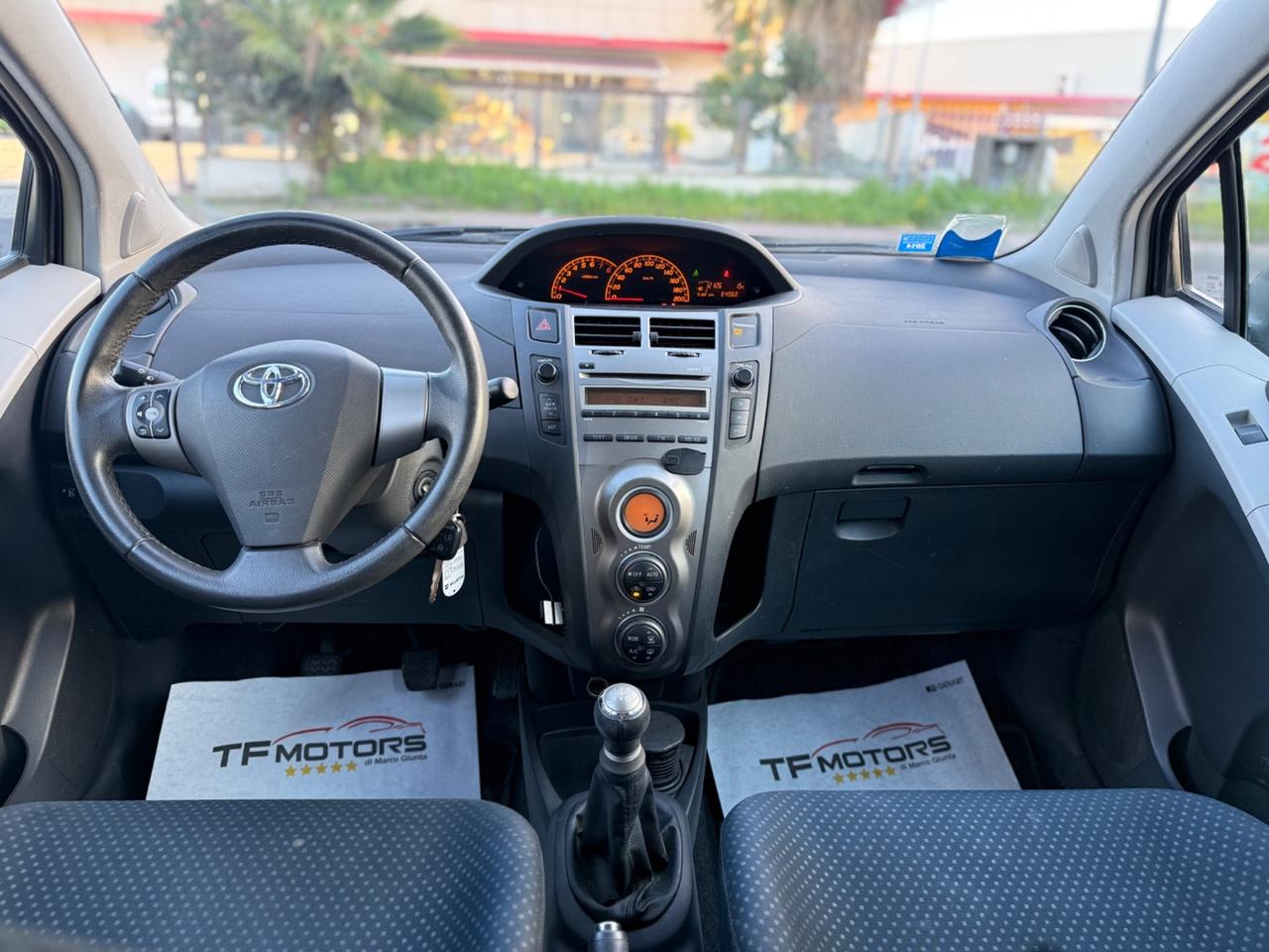 Toyota Yaris 1.0 SOLO 64.000 KM - 2010