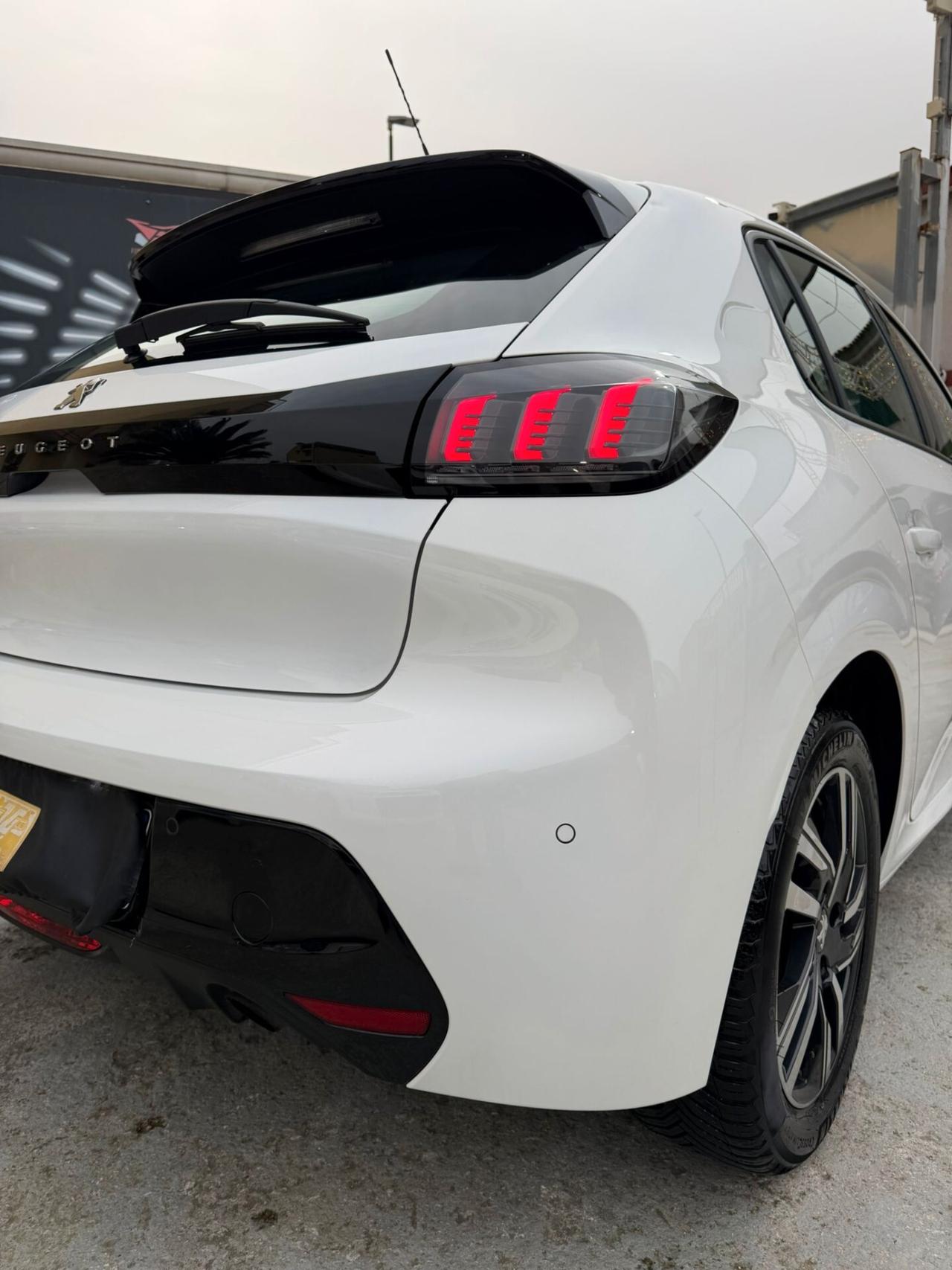 Peugeot 208 BlueHDi 100 Stop&Start 5 porte Allure
