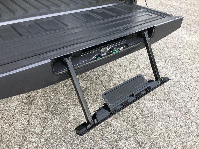 Foton Tunland V9 VGT Turbo DC 48V 8AT Ultra + IVA HYBRID