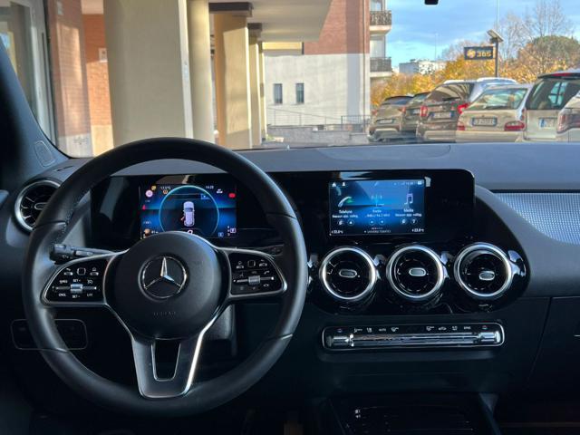 MERCEDES-BENZ GLA 200 d Automatic Sport