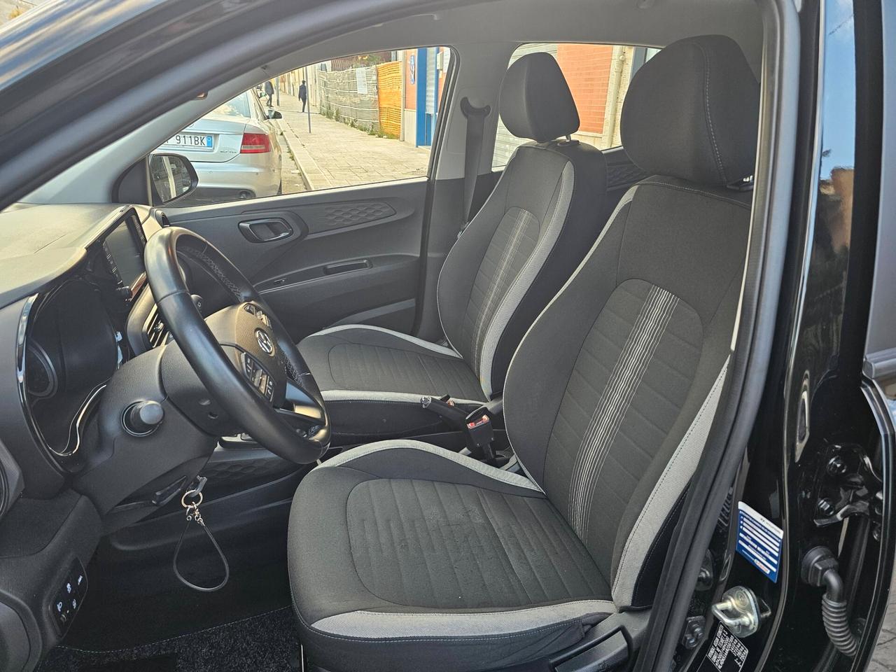 HYUNDAI 1.0 MPI 67CV TECH CONNECT PACK FULL