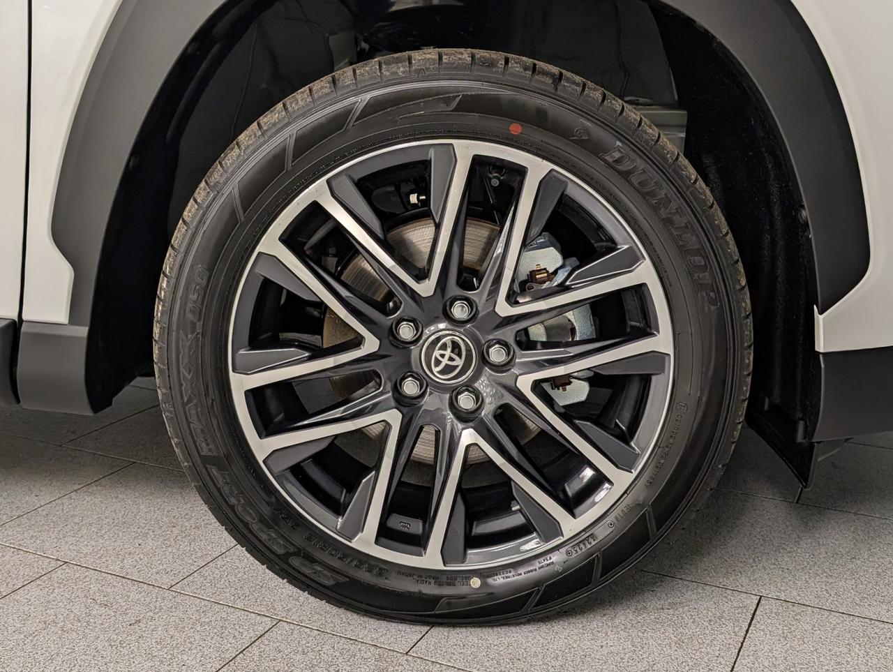 Toyota 1.8 Hybrid 140cv e-cvt Icon Style