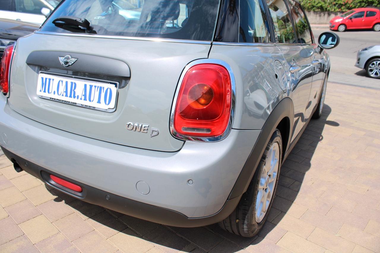 Mini 1.5 Cooper D 5 porte