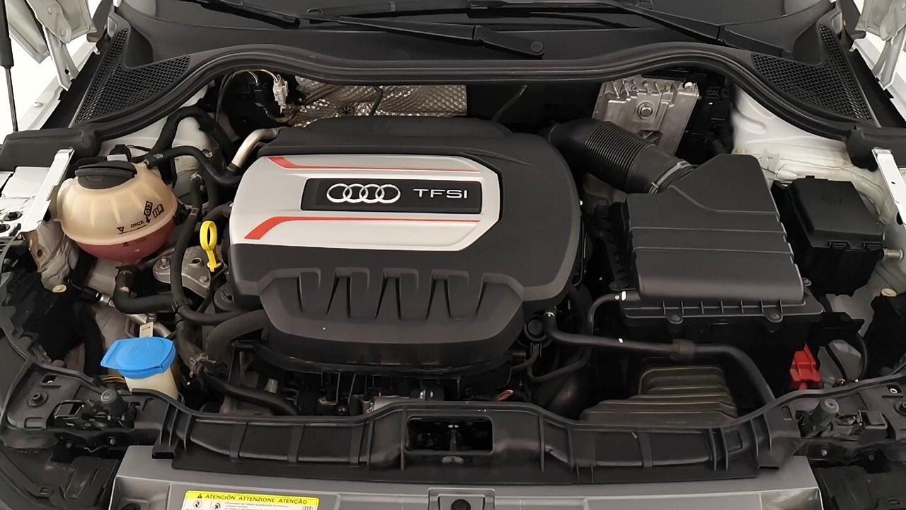 AUDI A1 I - S1 2.0 tfsi quattro