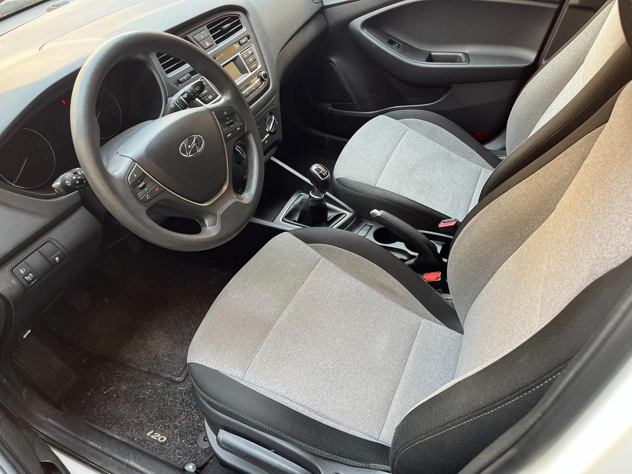 Hyundai i20 1.1 CRDi 12V 5 porte Classic