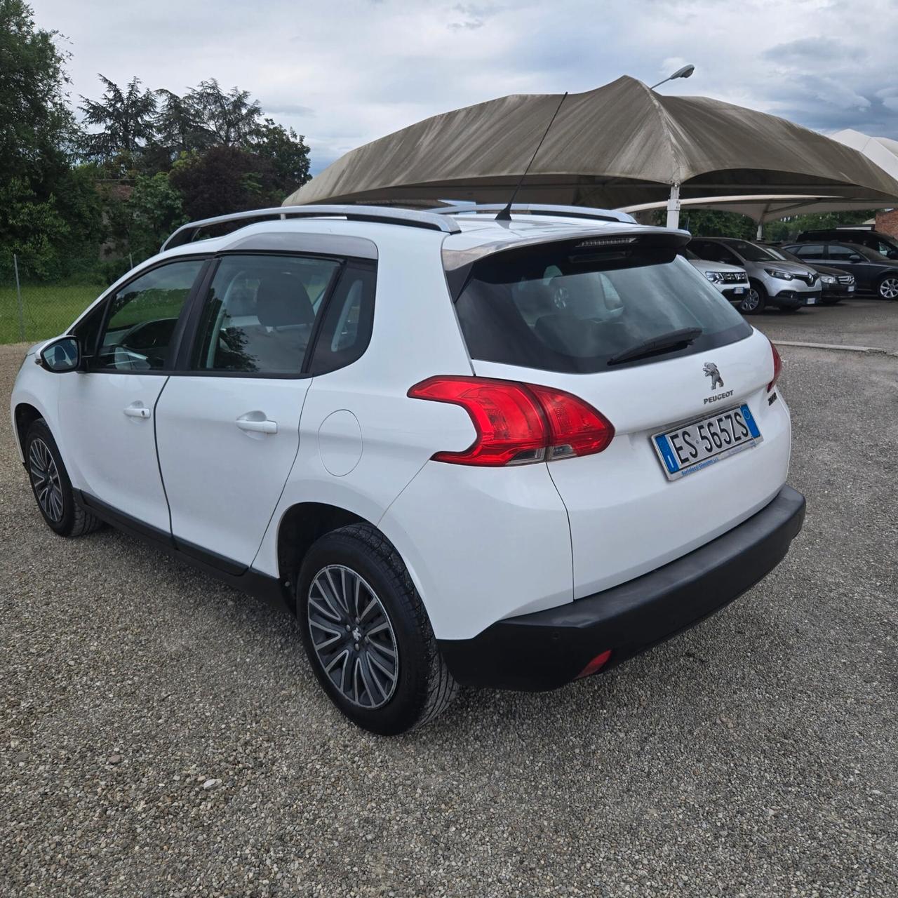 Peugeot 2008 1.2 VTi 82CV Access
