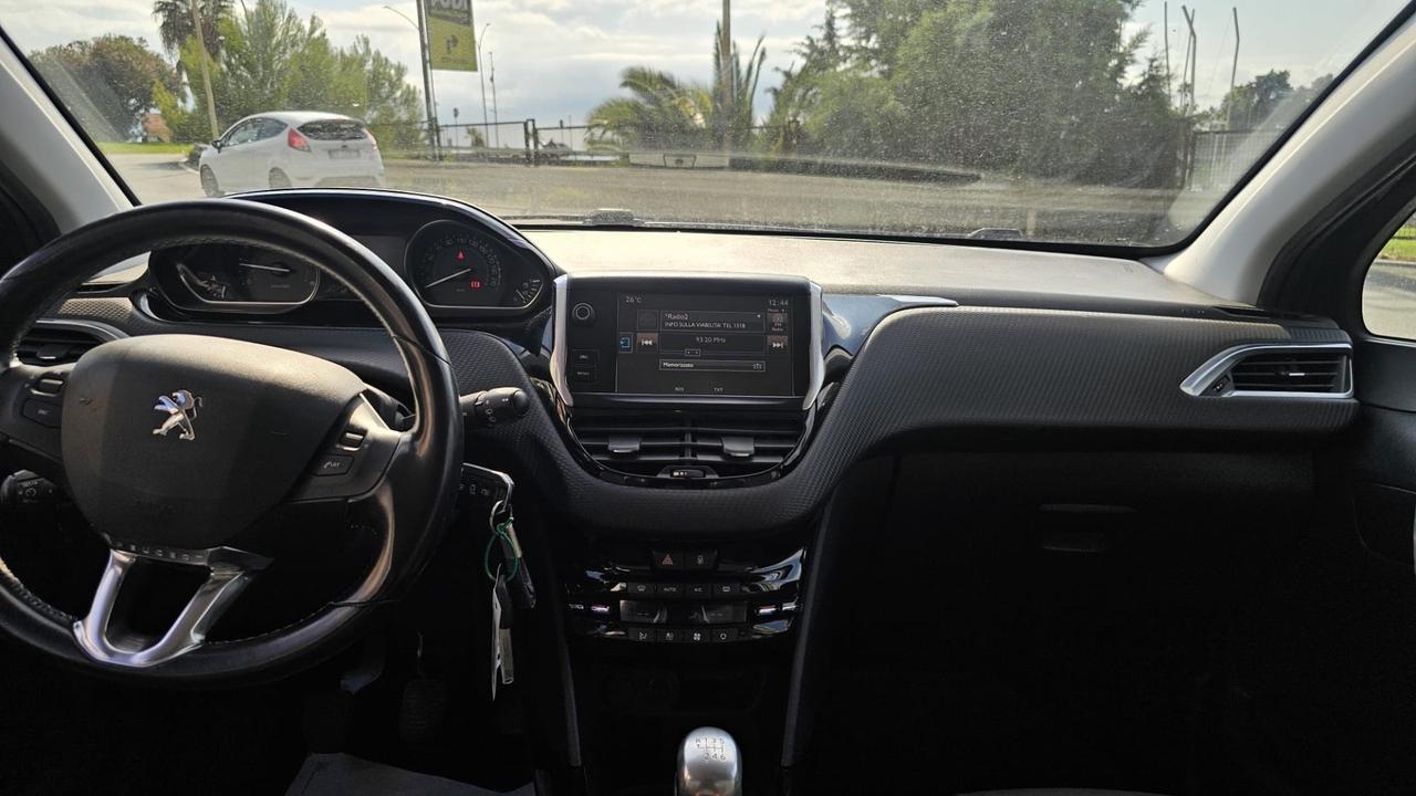 Peugeot 2008 BlueHDi 100 Allure