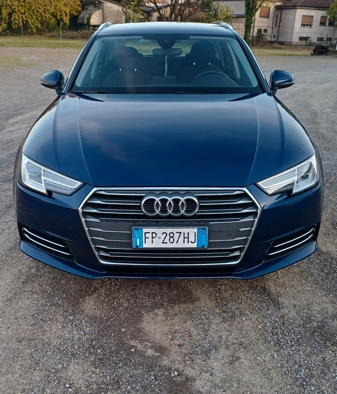 Audi A4 2.0 TDI 150 CV ultra S tronic Design